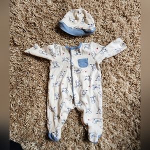 Newborn onesie and beanie